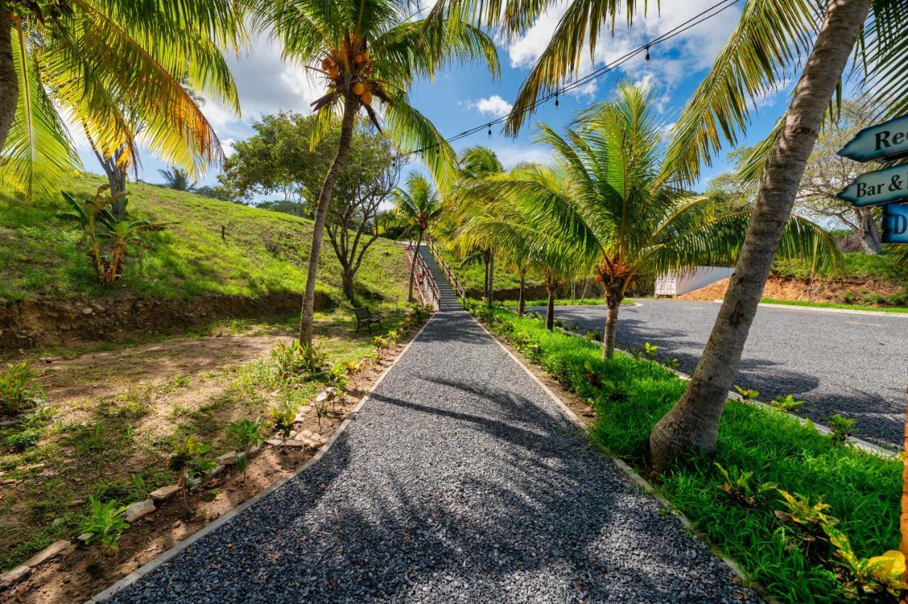 Hotel And Dive Center Roatan Yacht Club French Harbour エクステリア 写真