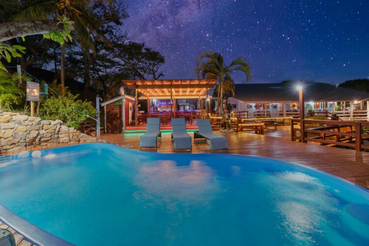 Hotel And Dive Center Roatan Yacht Club French Harbour エクステリア 写真
