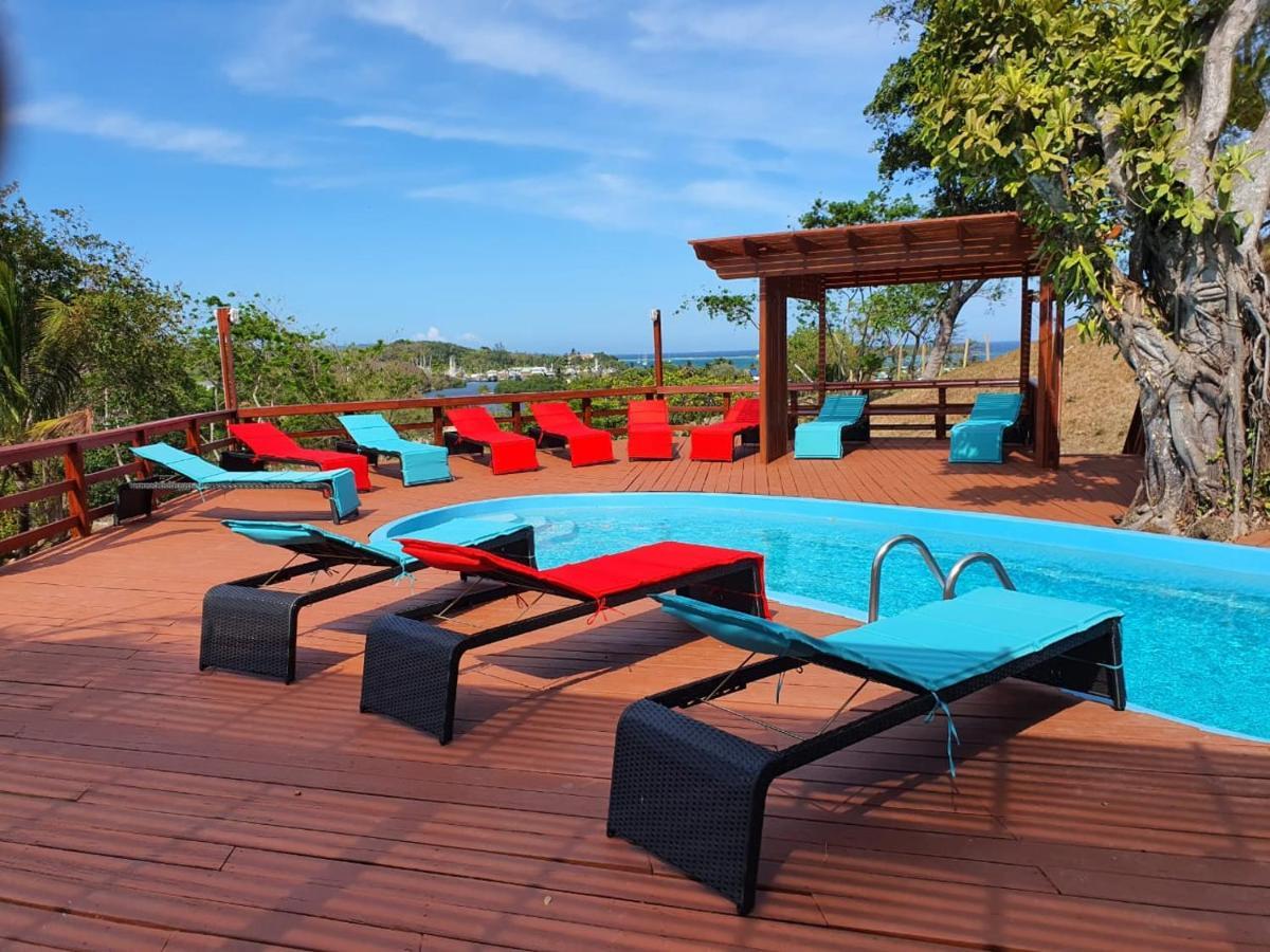 Hotel And Dive Center Roatan Yacht Club French Harbour エクステリア 写真