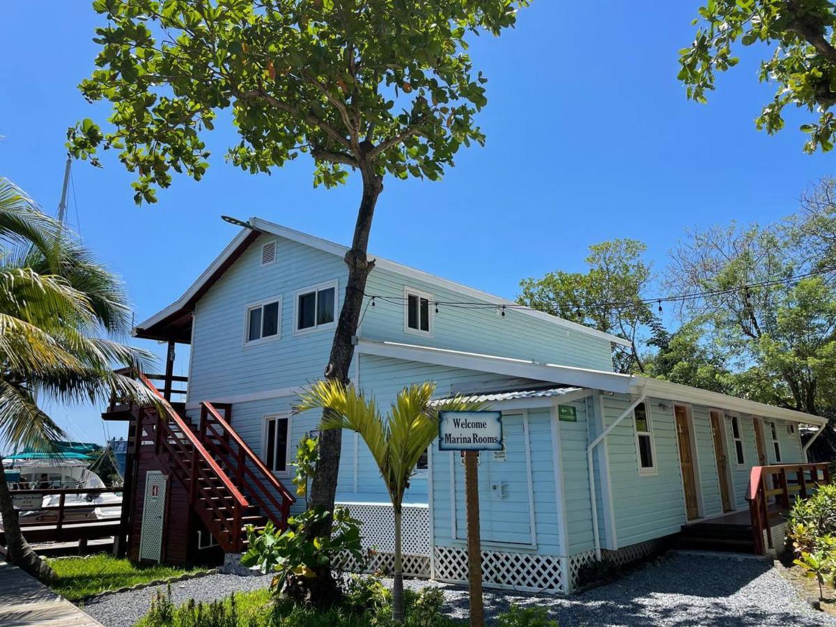Hotel And Dive Center Roatan Yacht Club French Harbour エクステリア 写真
